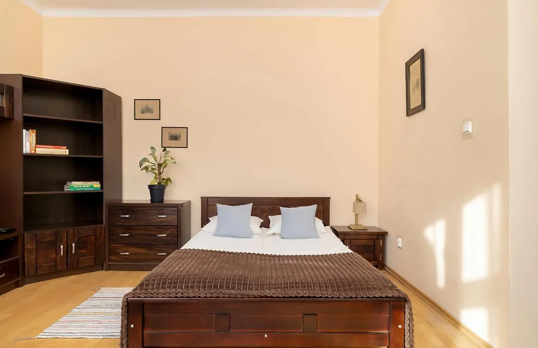 Caffe Latte Apartment-1